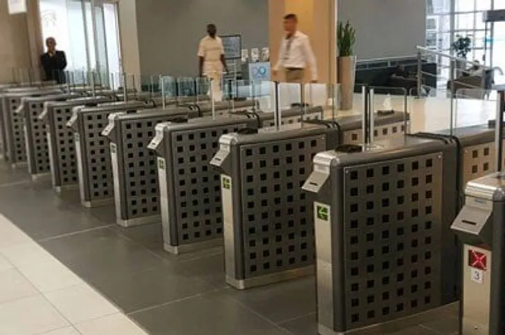 Gunnebo Uses Integrated MR350 to Capture Visitor Cards at Bank